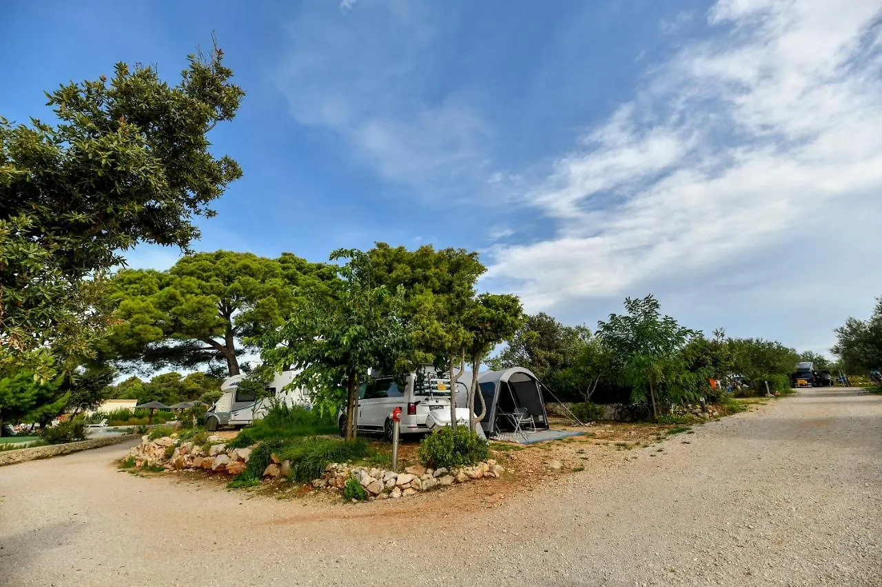 ** Campingplatz Mobile Homes At Camping Ugljan Resort Kroatien