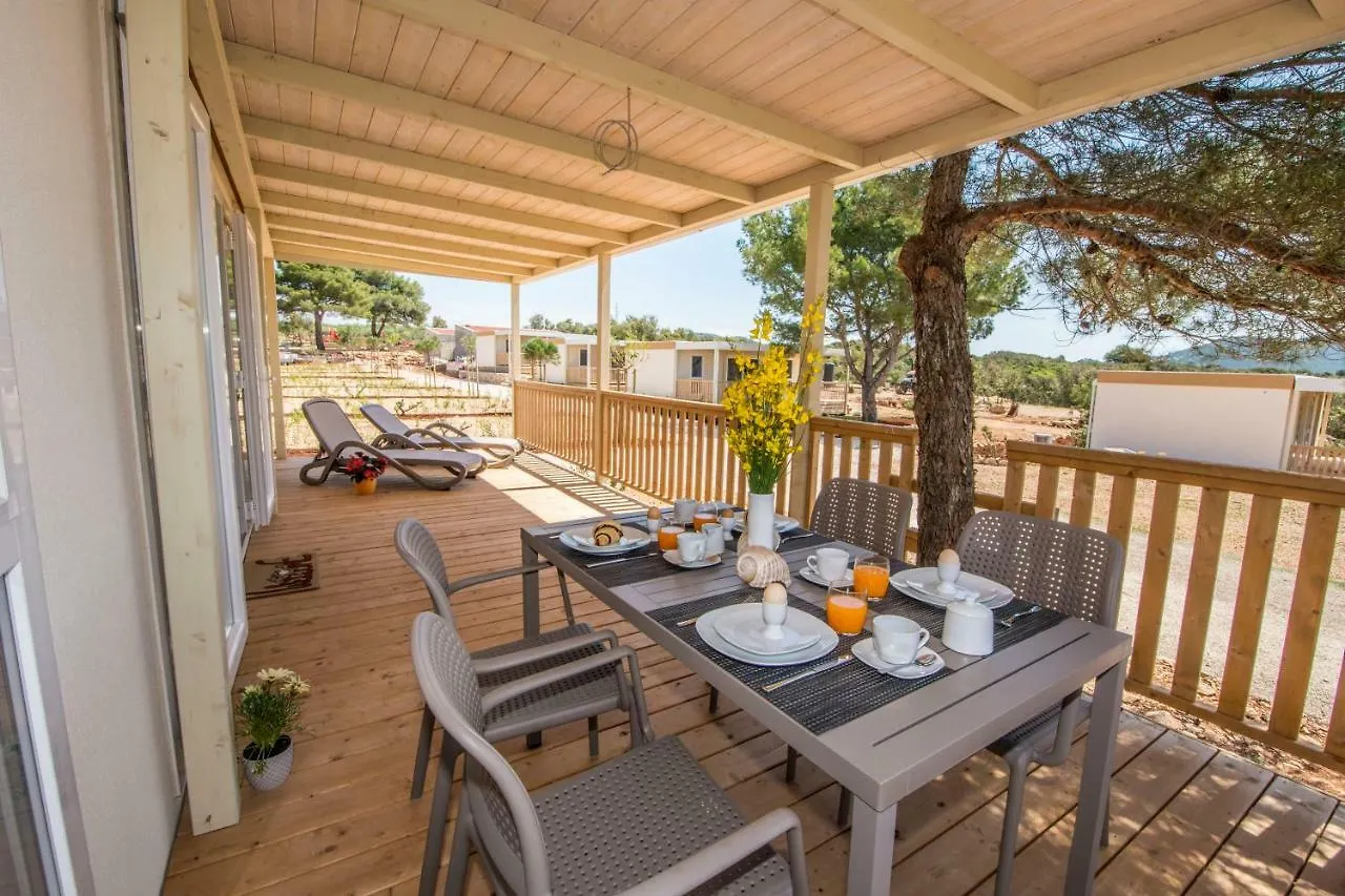 Mobile Homes At Camping Ugljan Resort 2*,  Kroatien